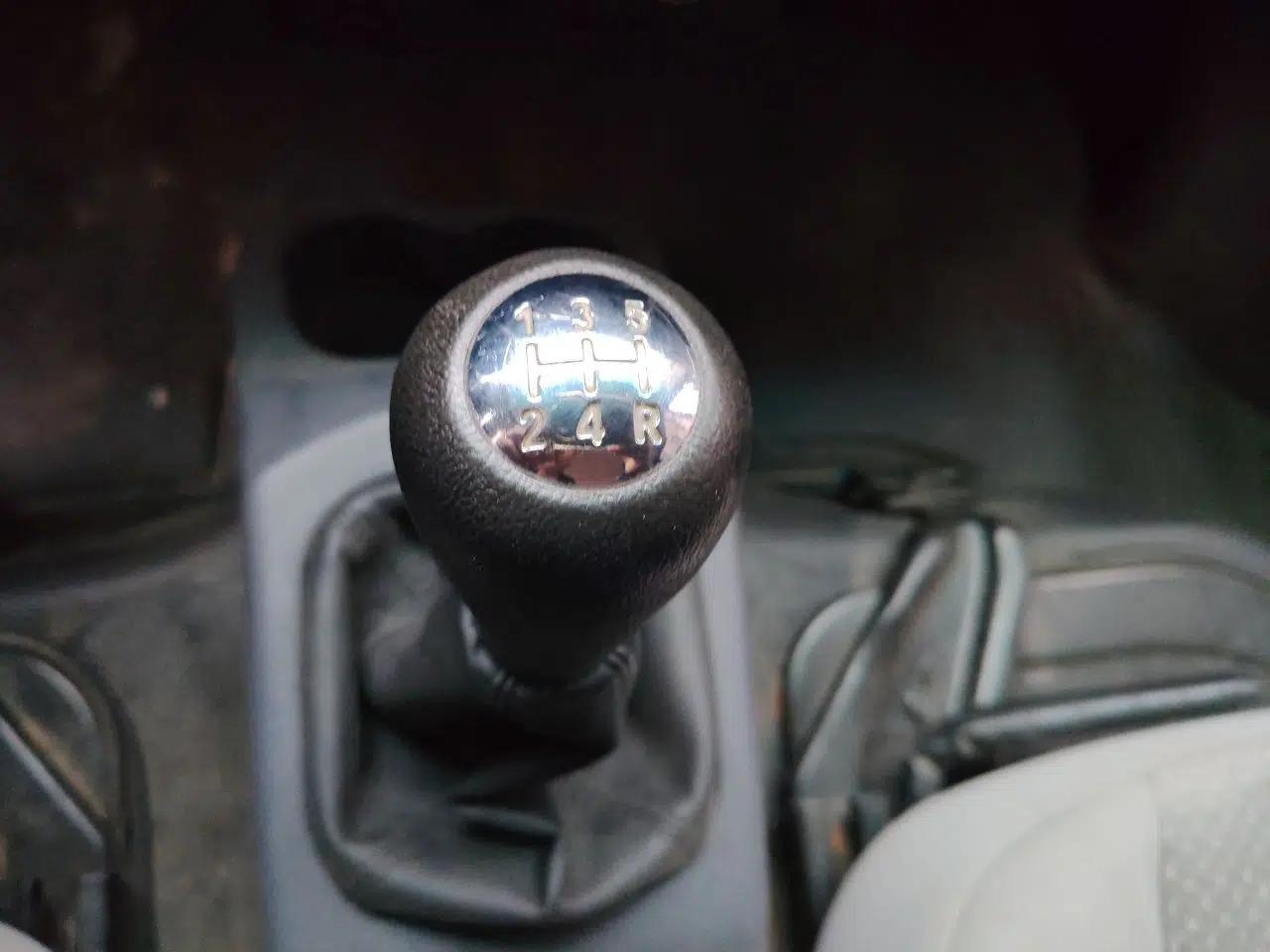 Jinbei Hiace X30 2018 1.5L Standard Edition DLCG14 — миниатюра 15