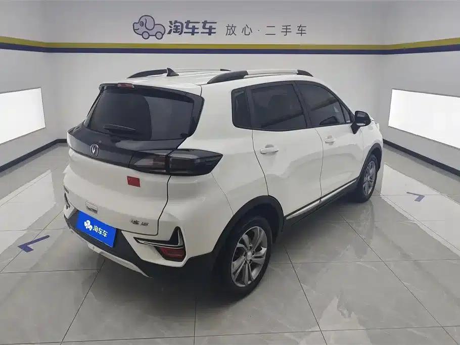 Changan CS15 2021 1.5L Manual Entry-level Model — миниатюра 3