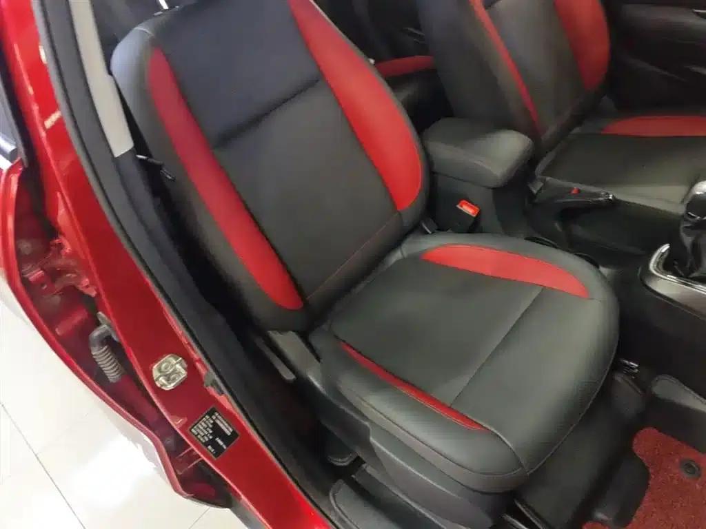 Changan CS15 2016 1.5L Manual Fashion Edition — миниатюра 25