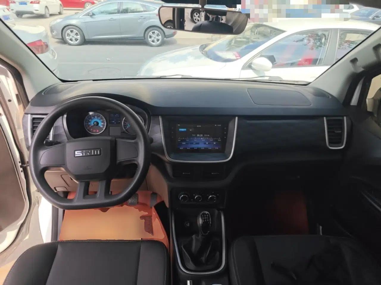 Jinbei Gold Hiace M Classic 2024 1.5L Travel Lion Passenger Van 7 Seats — миниатюра 13