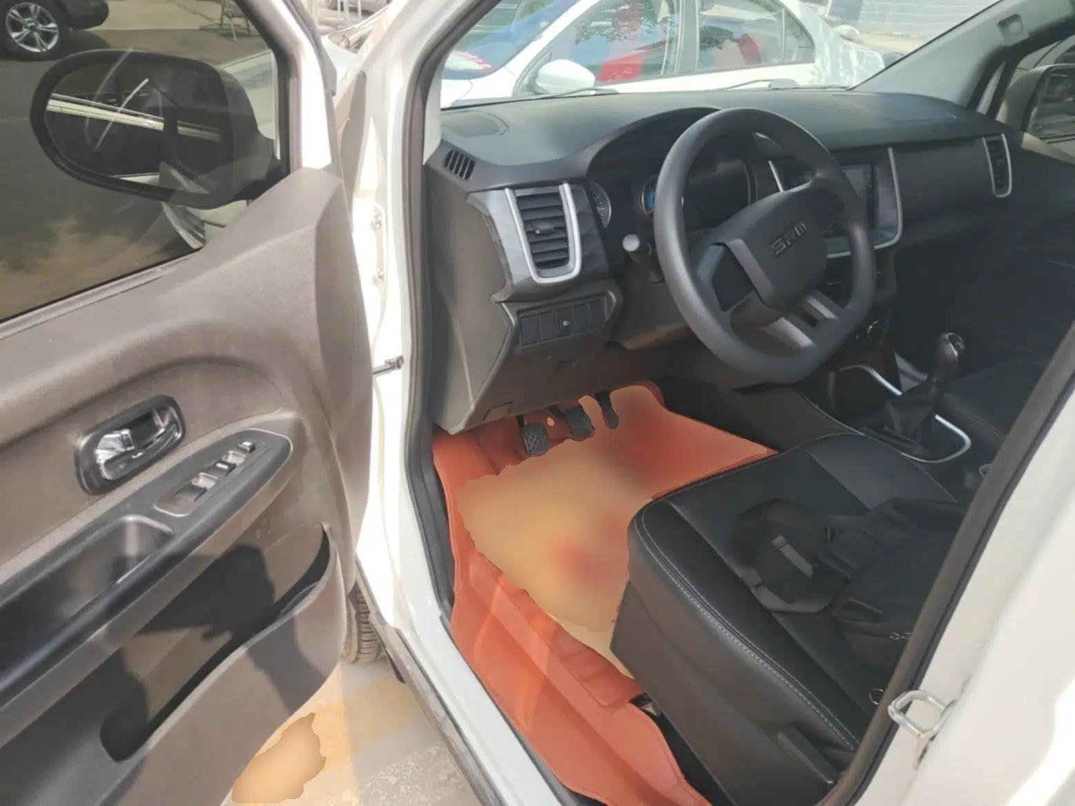 Jinbei Gold Hiace M Classic 2024 1.5L Travel Lion Passenger Van 7 Seats — миниатюра 19