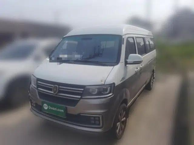 Jinbei New Hiace S 2021 1.6L Business Central Air-Conditioned Coach China VI Standard SWD16M