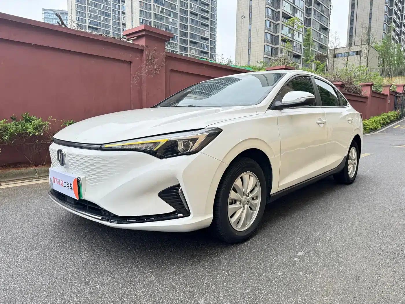 Changan Eado New Energy 2022 EV460 Smart Ride-Hailing Edition Ternary Lithium Lithium — миниатюра 1