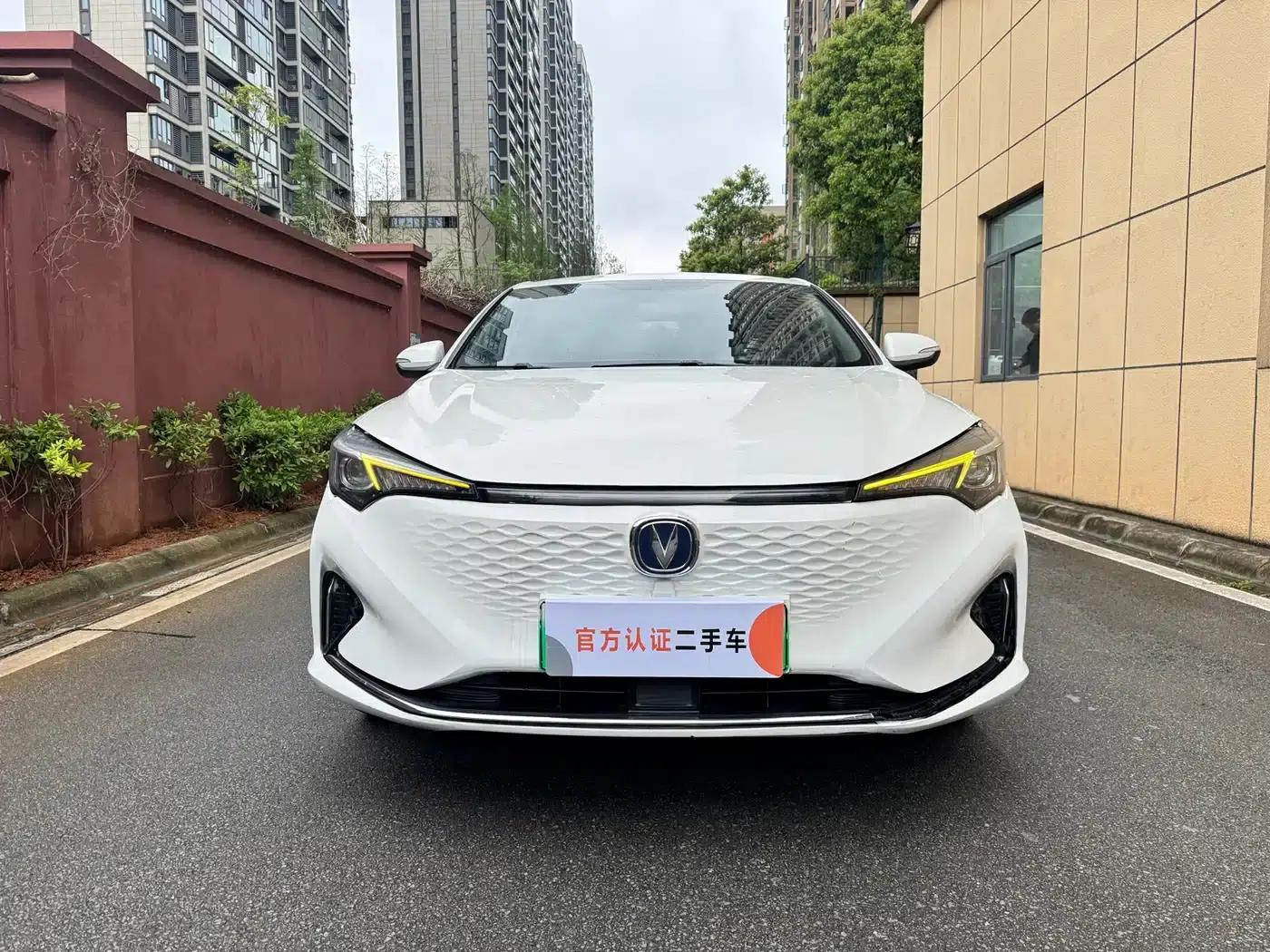 Changan Eado New Energy 2022 EV460 Smart Ride-Hailing Edition Ternary Lithium Lithium — миниатюра 2