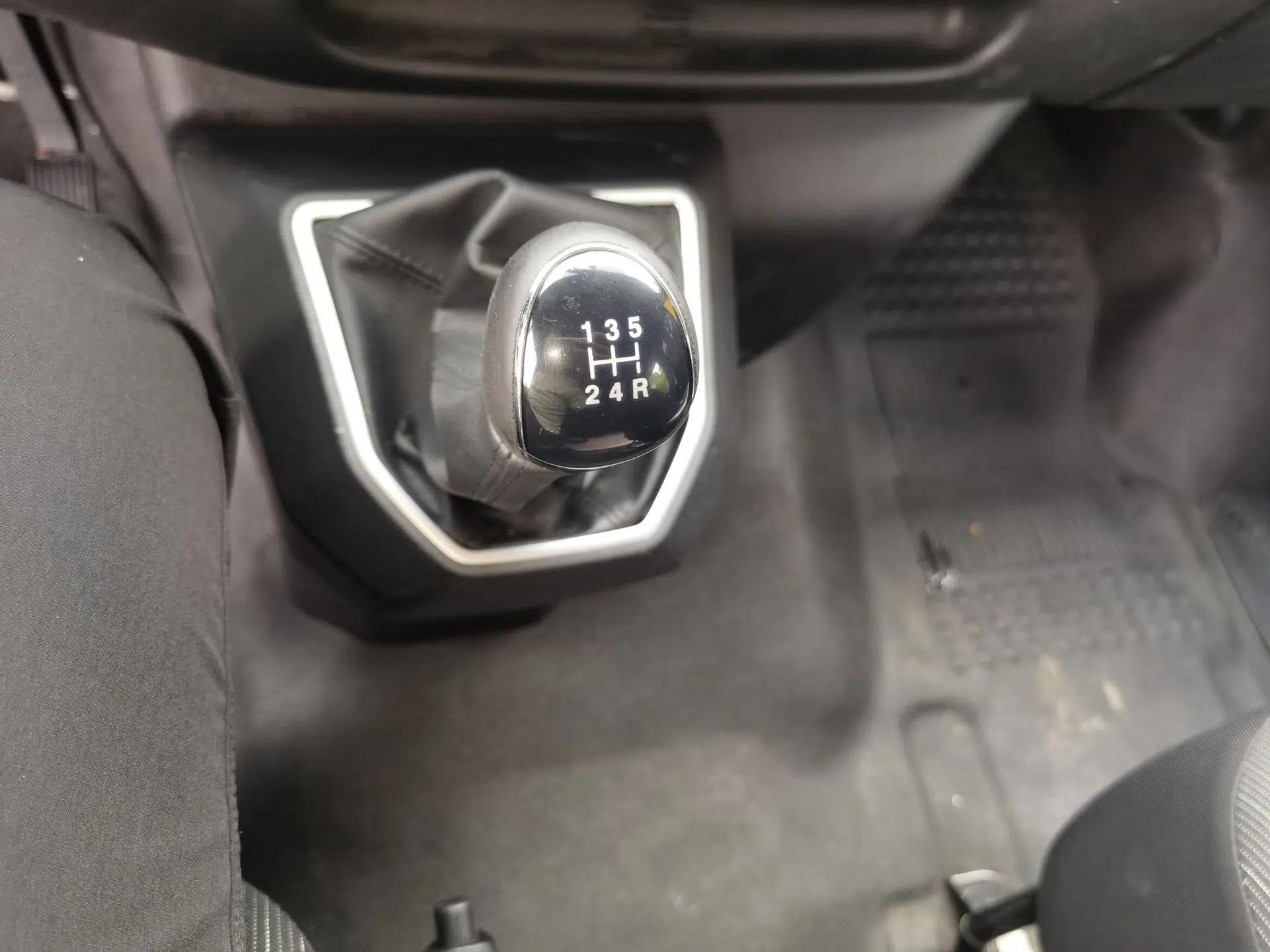 JMC Transit 2019 2.8T Commercial Version Long Wheelbase Mid-Roof 6-Seater Rear Single Tire China VI Emission Standard – JX493 — миниатюра 11