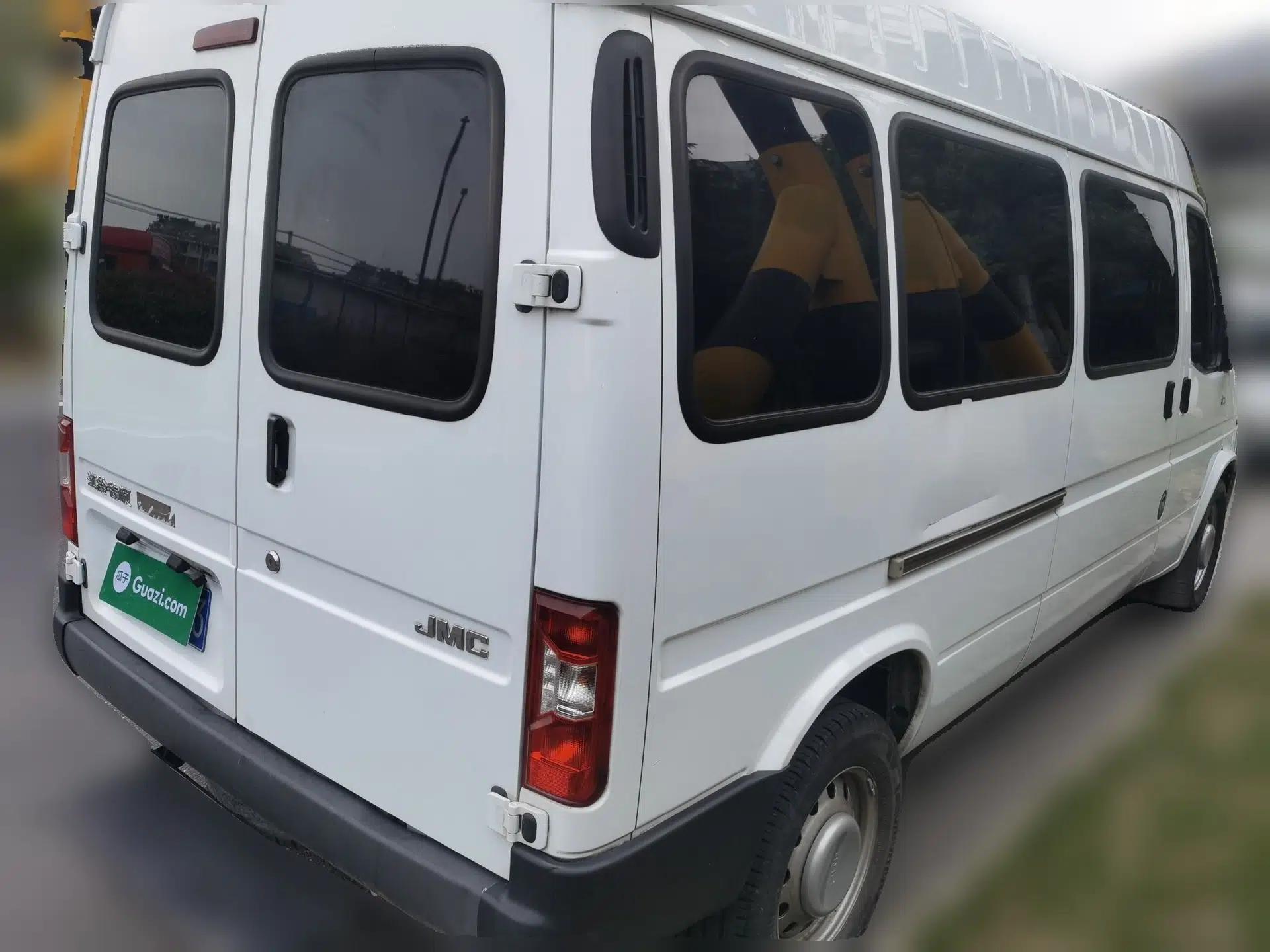 JMC Transit 2019 2.8T Commercial Version Long Wheelbase Mid-Roof 6-Seater Rear Single Tire China VI Emission Standard – JX493 — миниатюра 4