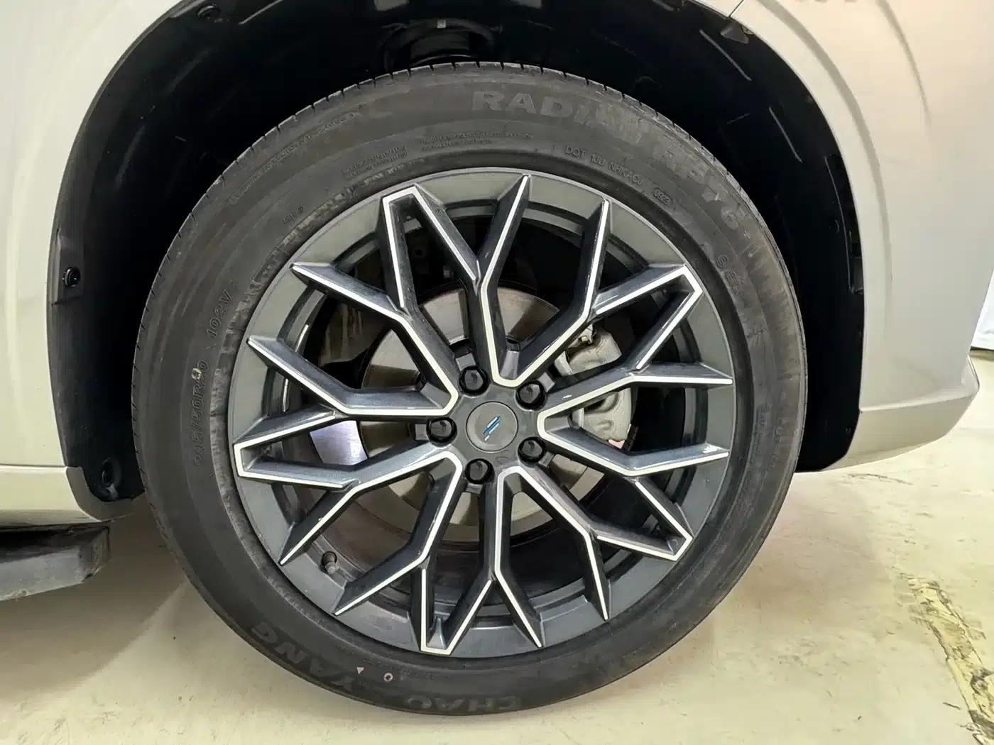 Changan Oushang Z6 2023 Blue Whale 1.5T DCT Smart Navigation Edition — миниатюра 24