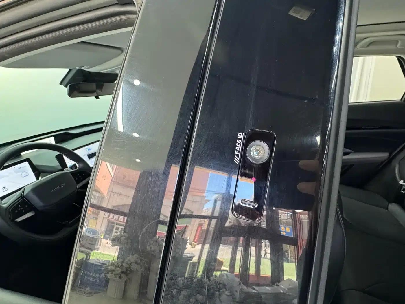 Changan Oushang Z6 2023 Blue Whale 1.5T DCT Smart Navigation Edition — миниатюра 26