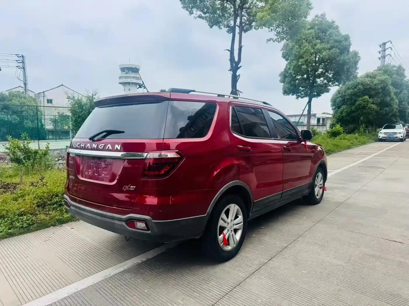 Changan Oushang CX70 2016 1.6L Manual Comfort Model — миниатюра 6