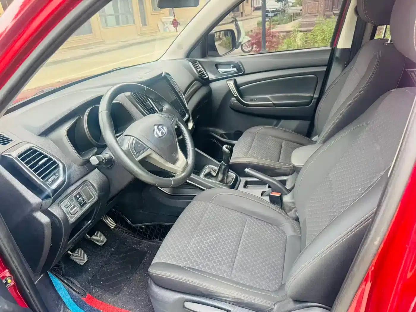Changan Oushang CX70 2016 1.6L Manual Comfort Model — миниатюра 7