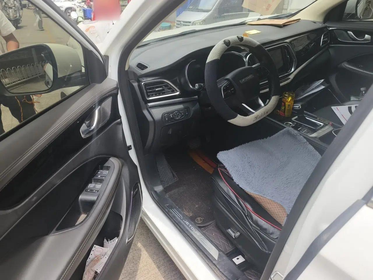 JETOUR X90 2019 1.5T Automatic Smart Enjoyment Model 5 Seats China V Emission Standard — миниатюра 17