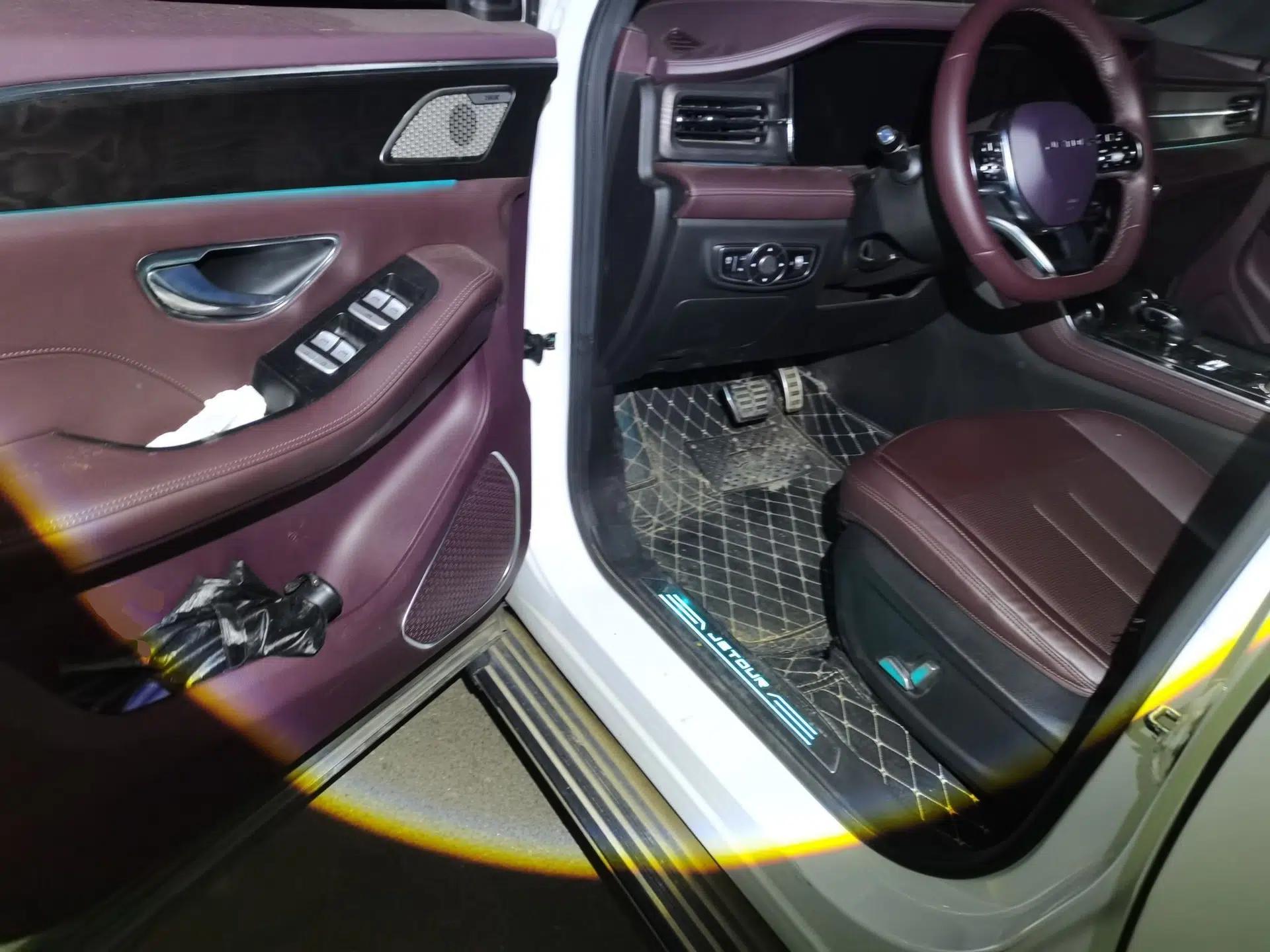 JETOUR X90 2022 Zilong 2.0T DCT Changsheng Edition 7-Seater — миниатюра 16