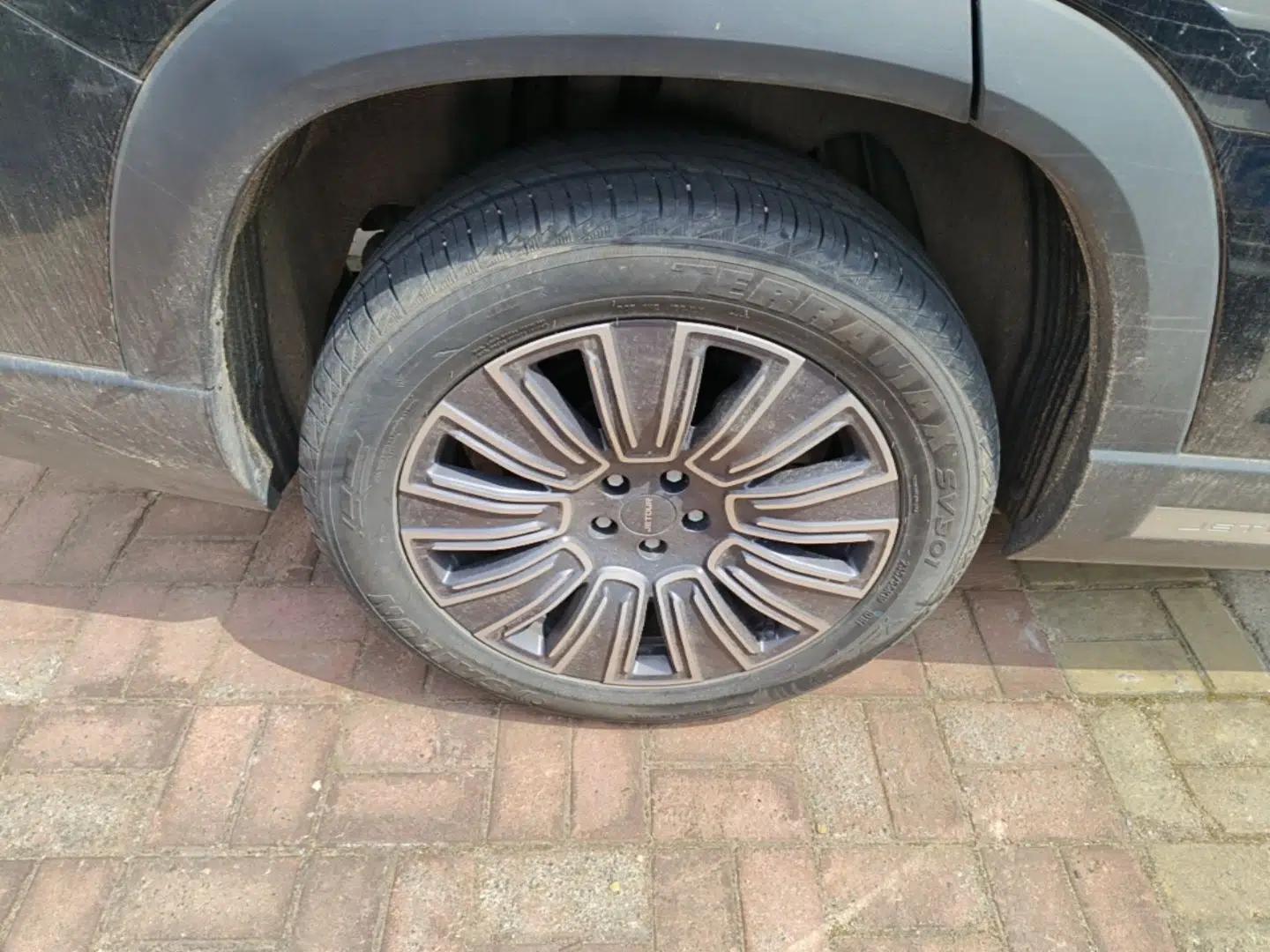 JETOUR X90 PRO 2024 1.6T DCT Elite Edition 5 Seats — миниатюра 10