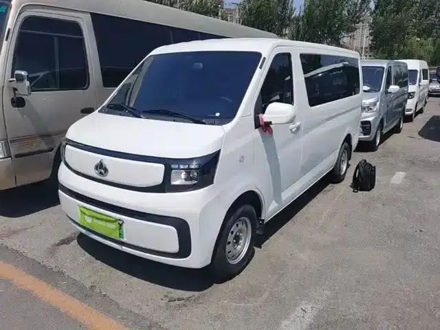Changan Ruixing EM80 2025 Passenger Edition Comfort Model 6 Seats 300km/h Hatchback