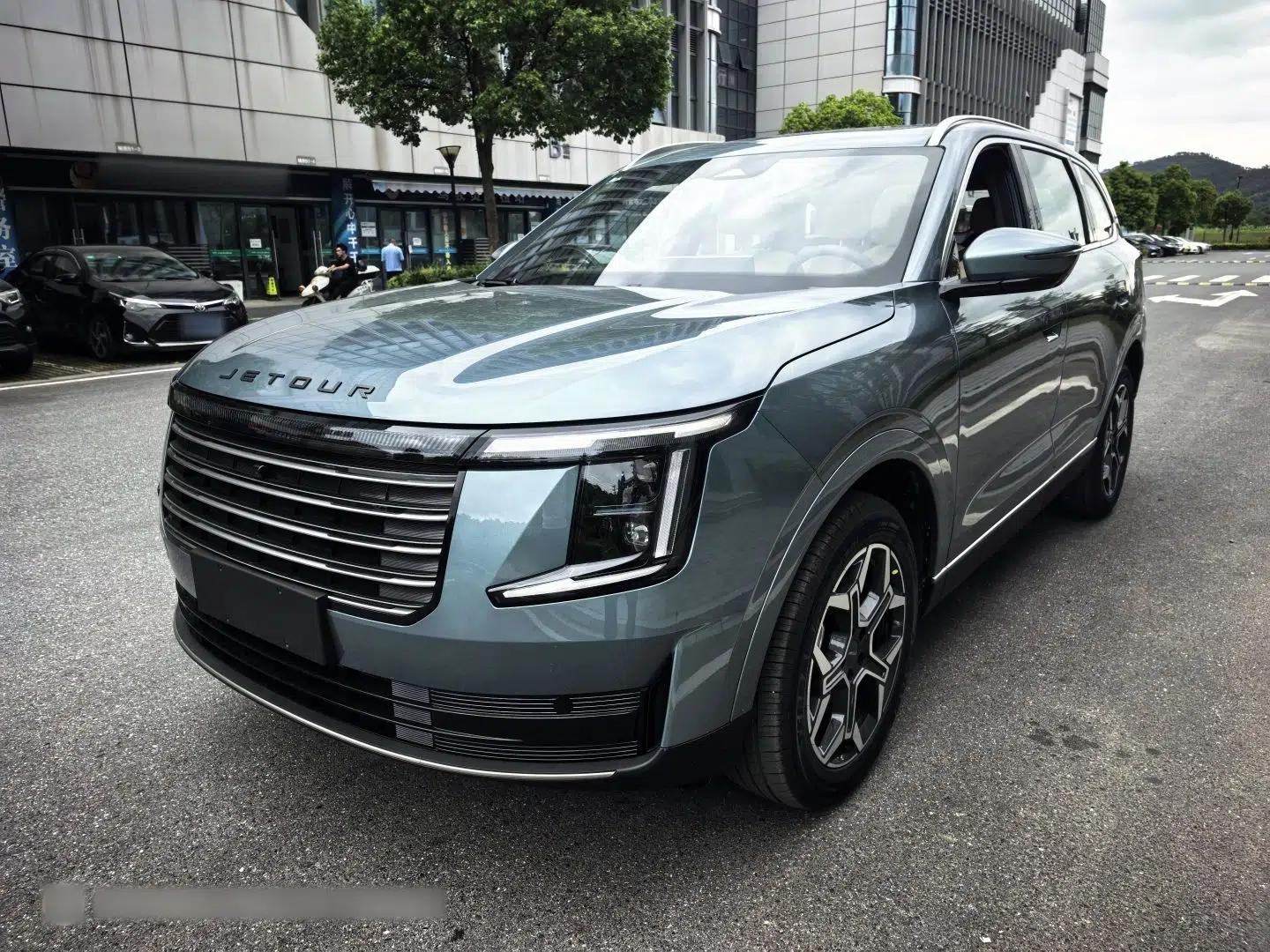 JETOUR X70L 2026 Model—1.5TD Dual-Clutch Luxury, 7-seater — миниатюра 1