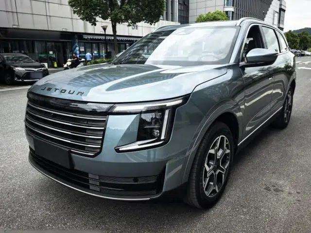 JETOUR X70L 2026 Model—1.5TD Dual-Clutch Luxury, 7-seater
