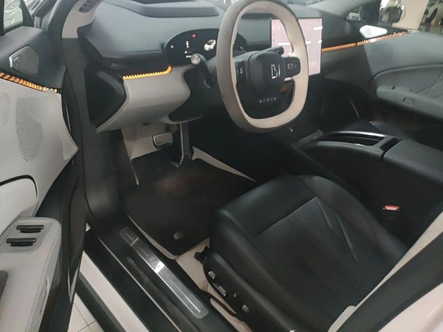 Zeekr 007 2024 Four-Wheel Drive Intelligent Driving Version 100 kWh — миниатюра 19