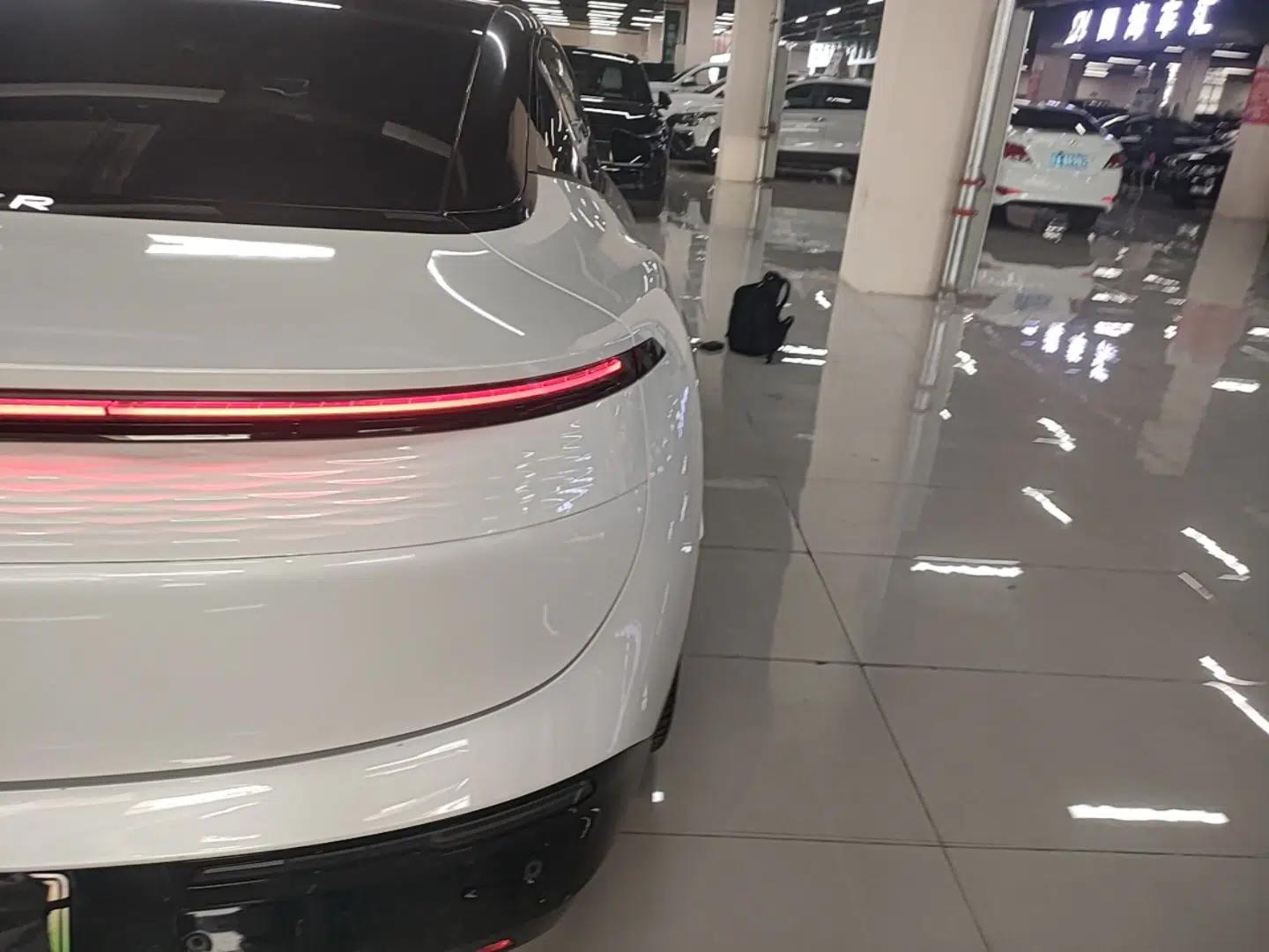 Zeekr 007 2024 Four-Wheel Drive Intelligent Driving Version 100 kWh — миниатюра 7