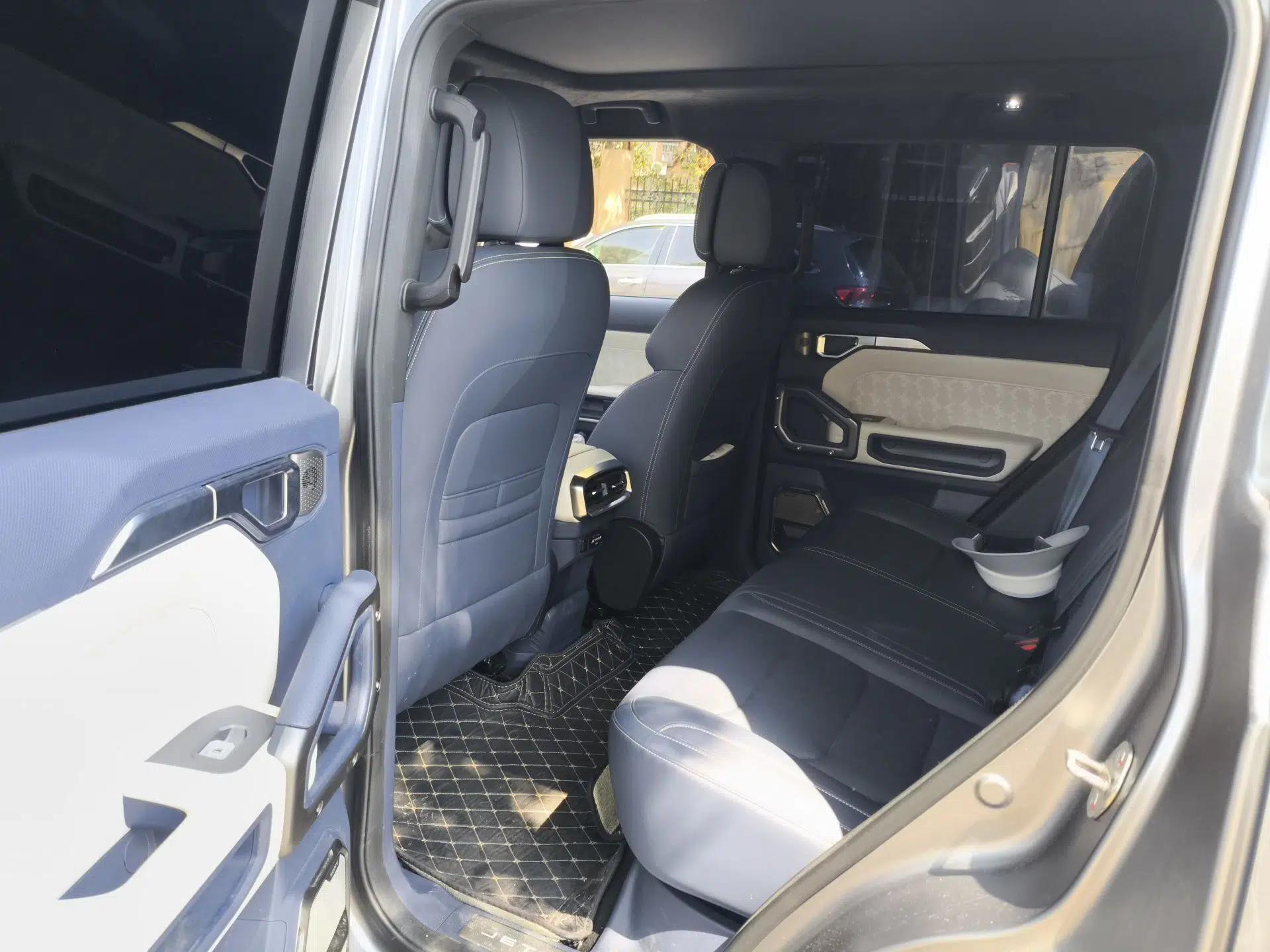 JETOUR Shanhai Traveler C-DM 2024 C-DM 208KM Mountain & Wilderness Edition — миниатюра 20