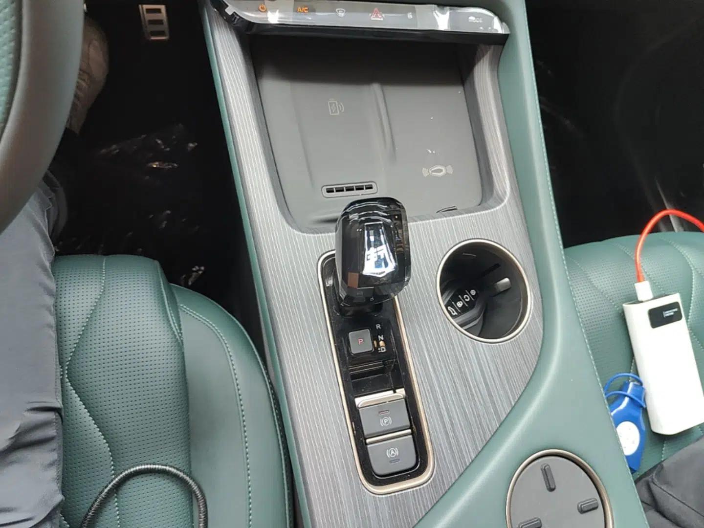 JETOUR Shanhai L9 2024 1.5TD 2DHT Pro 5-Seater — миниатюра 17
