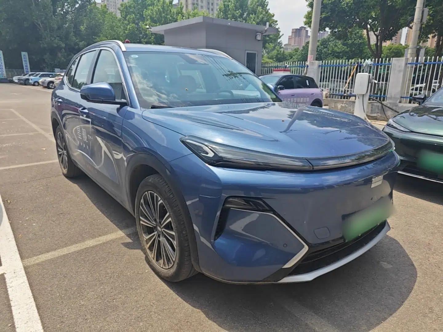 Geely Galaxy Xingjian 7 EM-i 2025 120km Navigator Edition — миниатюра 3