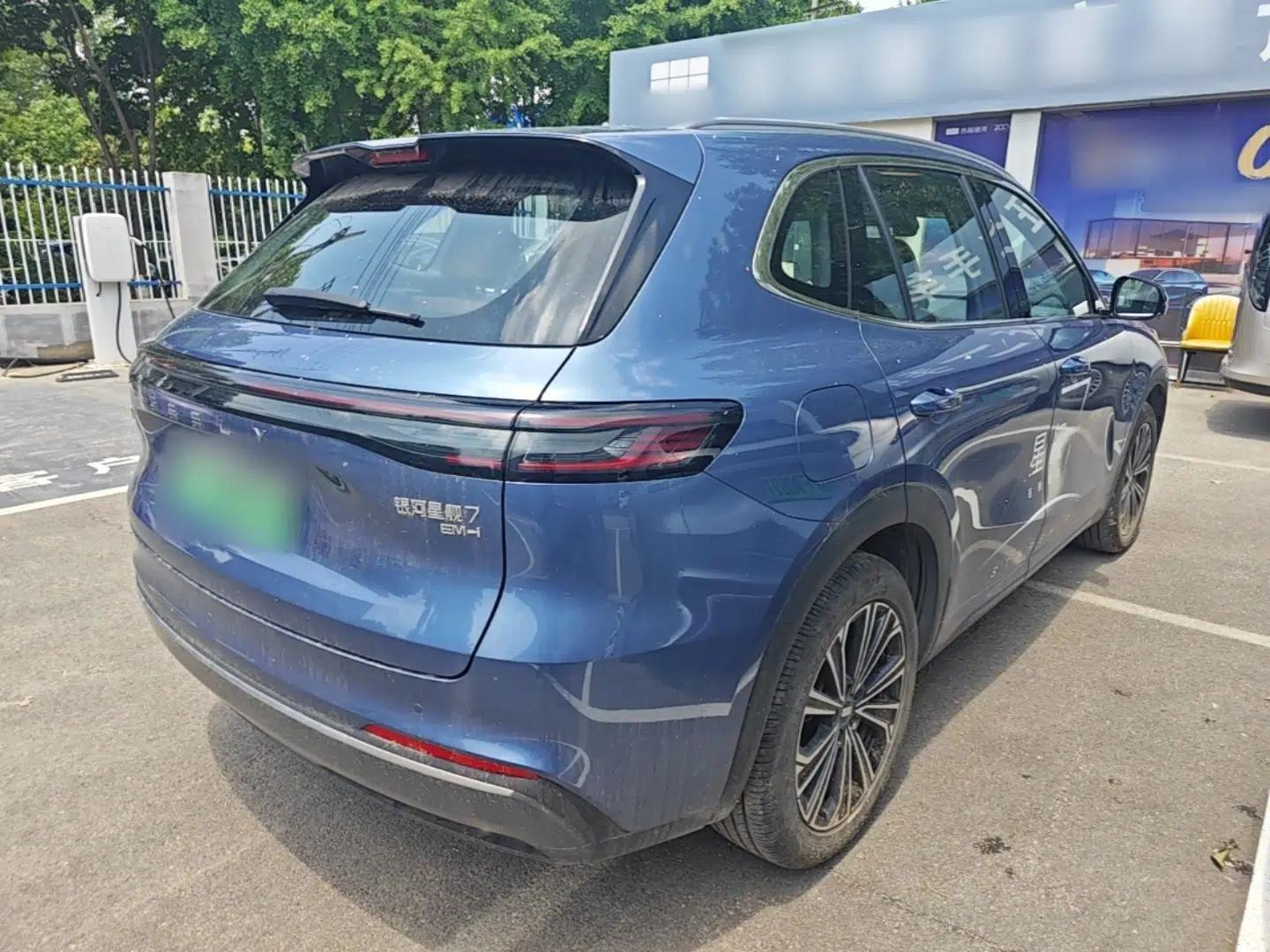 Geely Galaxy Xingjian 7 EM-i 2025 120km Navigator Edition — миниатюра 6