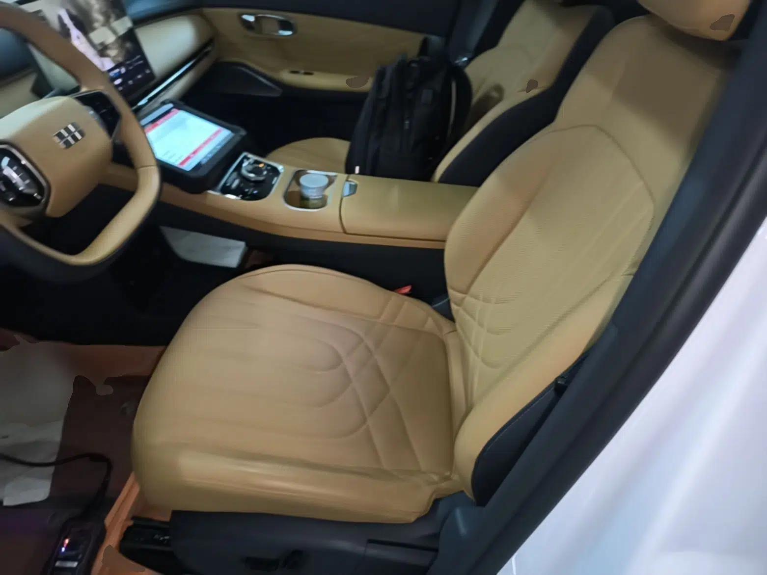 Geely Galaxy Xingjian 7 EM-i 2025 120km Launch+ Version — миниатюра 18
