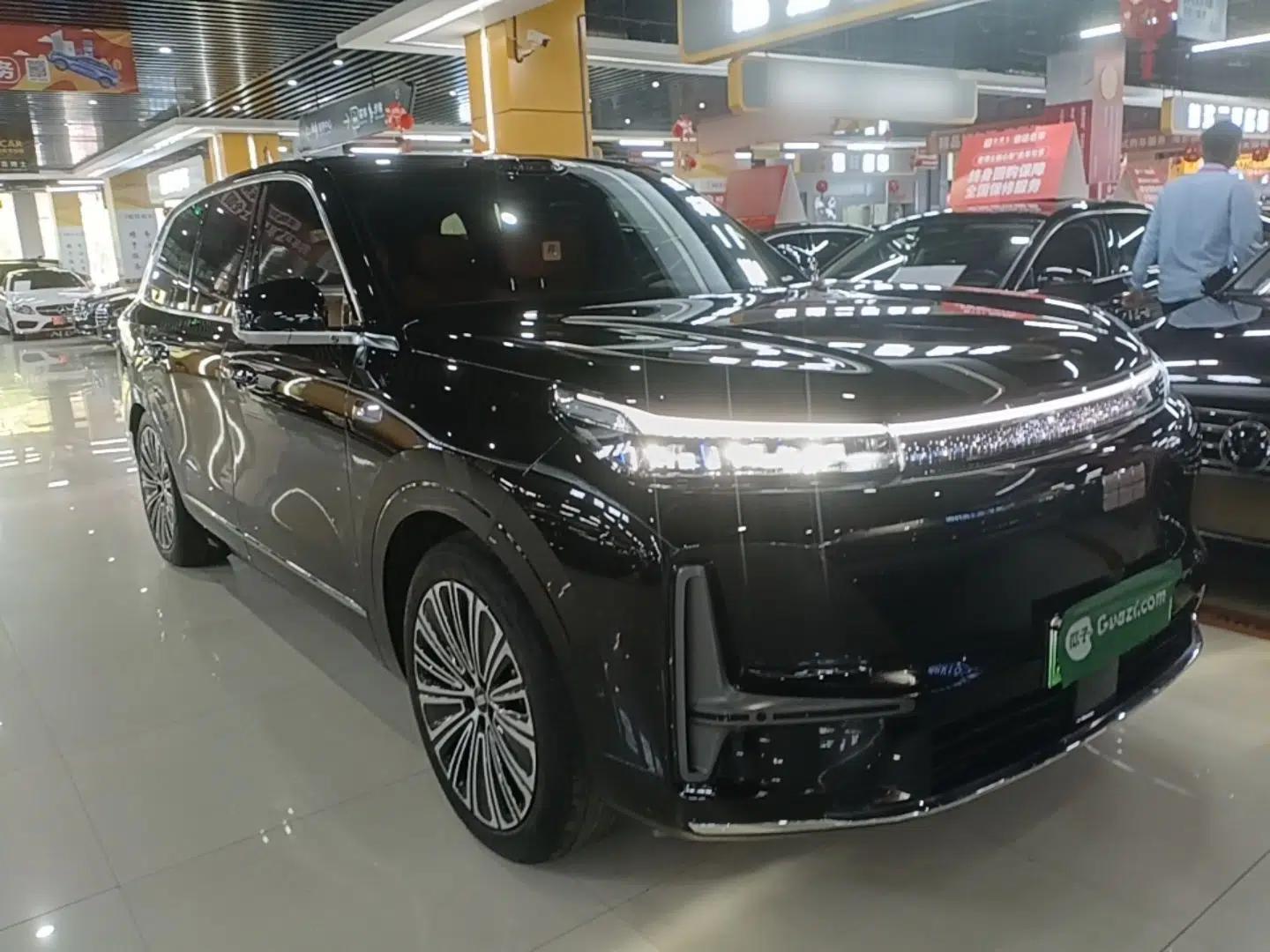 Geely Galaxy M9 2025 Model 210km Four-Wheel-Drive Leading Edition — миниатюра 3