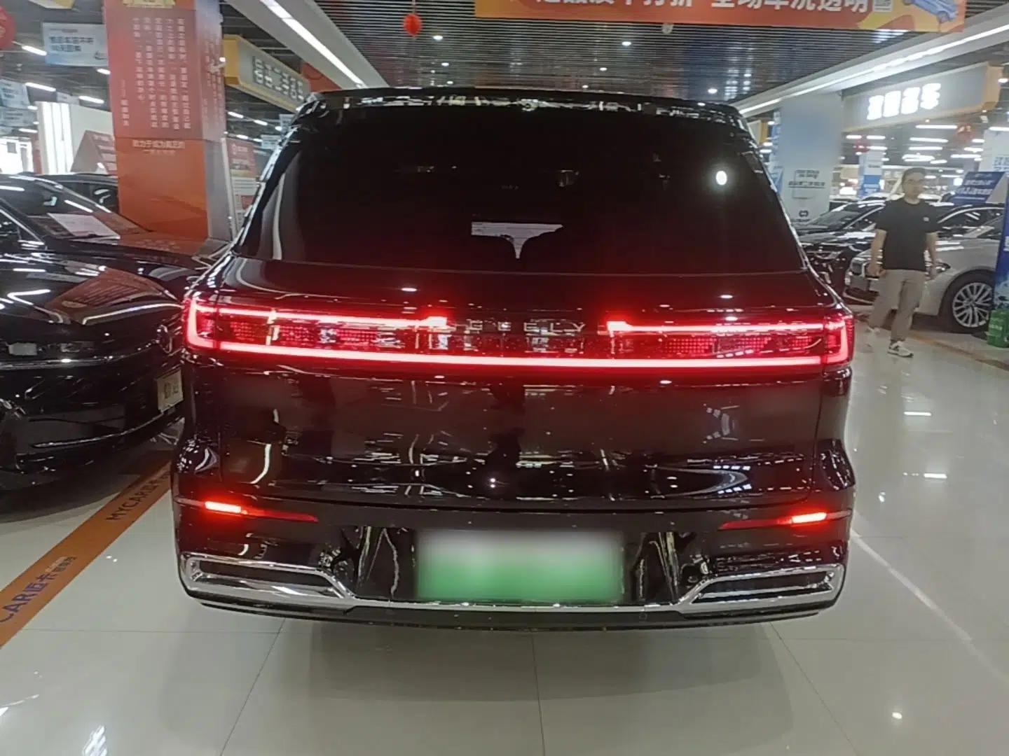 Geely Galaxy M9 2025 Model 210km Four-Wheel-Drive Leading Edition — миниатюра 5