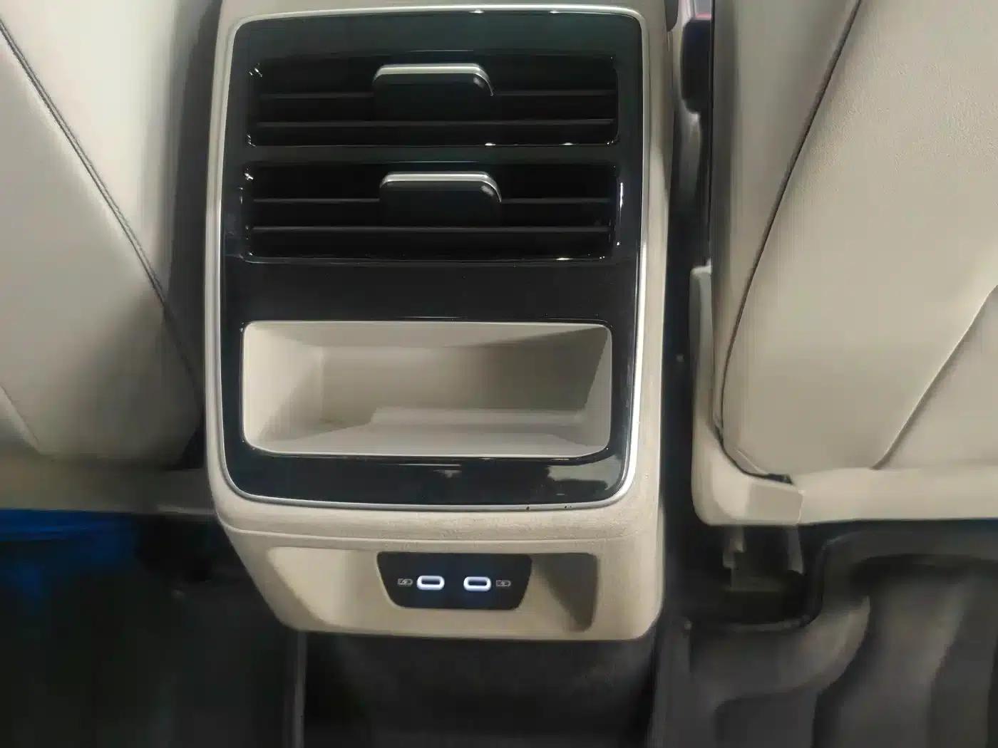 Volkswagen ID.7 VIZZION 2024 First Edition — миниатюра 12