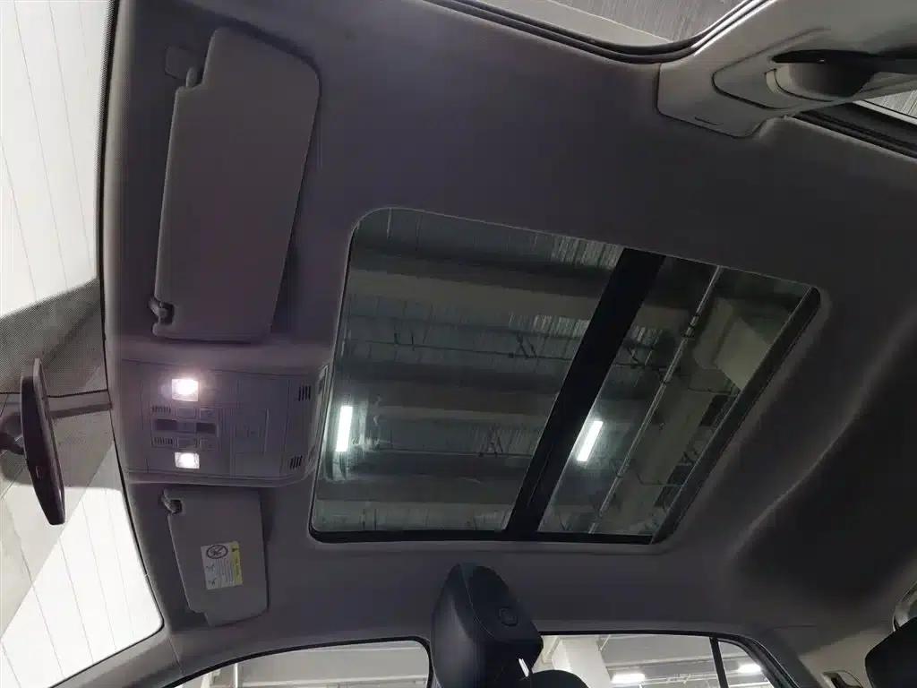 2021 Volkswagen T-Cross 1.5L Automatic Smart Connect Edition — миниатюра 14