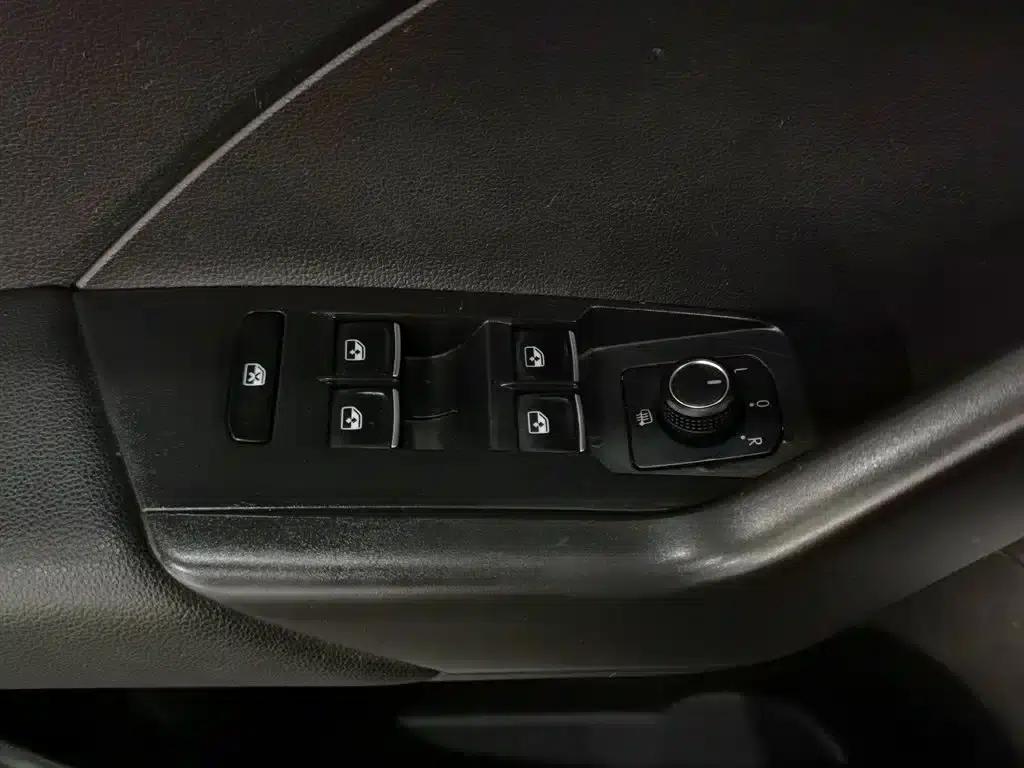 2021 Volkswagen T-Cross 1.5L Automatic Smart Connect Edition — миниатюра 9