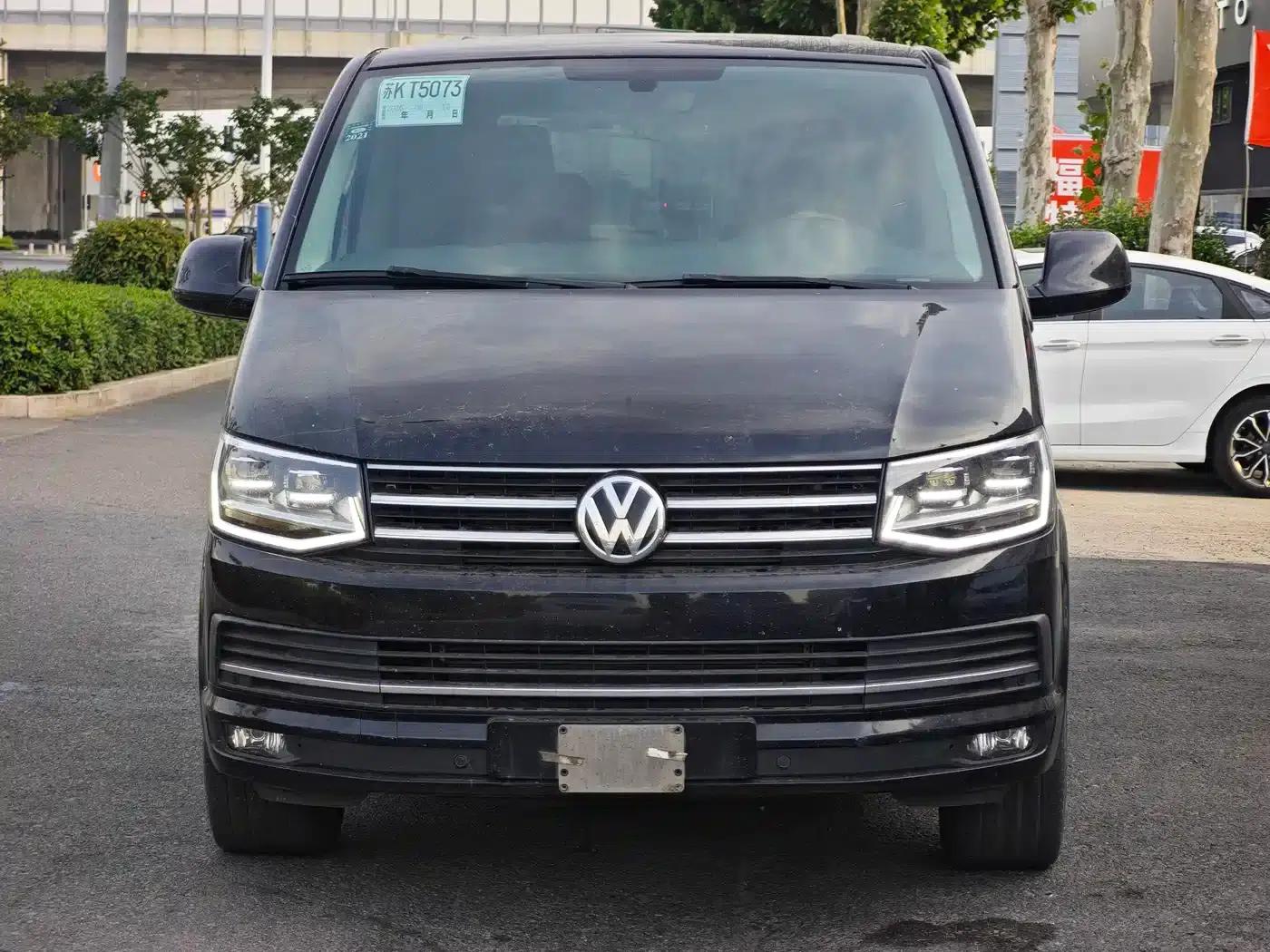 Multivan 2017 2.0TSI 2WD Luxury 7-Seater — миниатюра 1