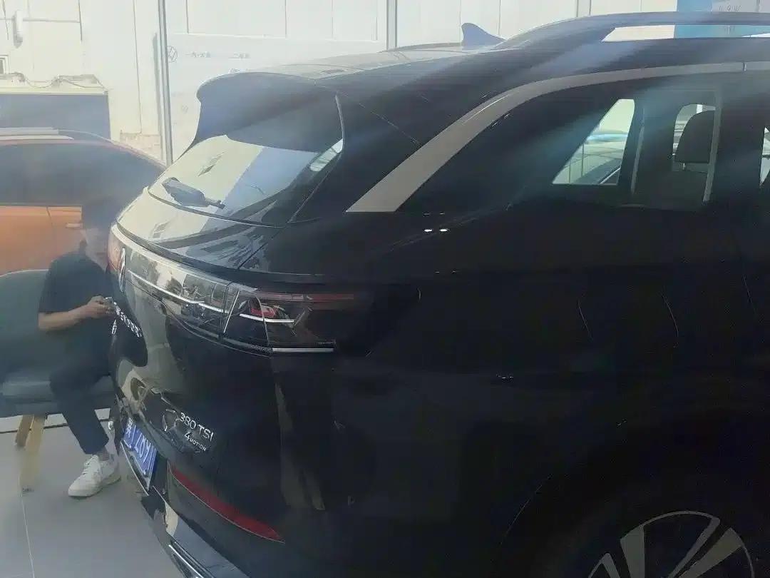 2024 Range Rover 380TSI AWD R-Line Cruiser — миниатюра 5