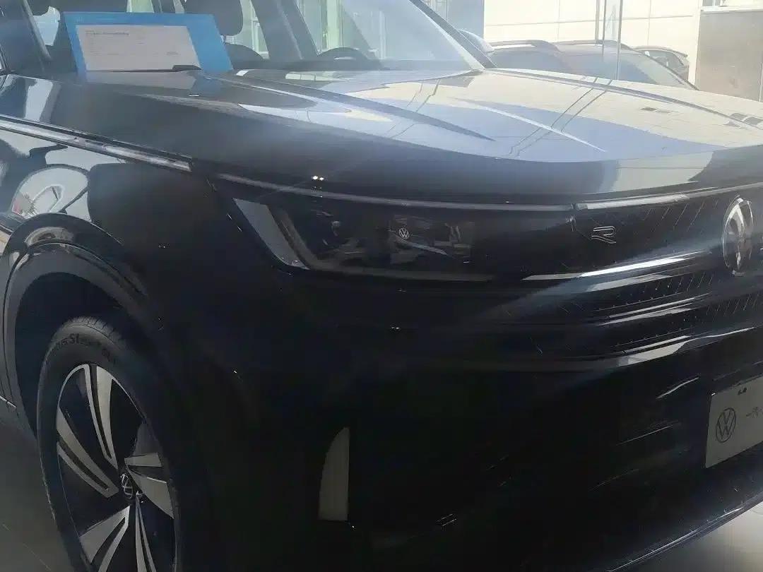 2024 Range Rover 380TSI AWD R-Line Cruiser — миниатюра 6