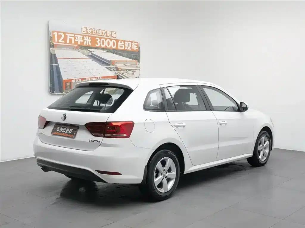 Lavida Gran Turismo 2015 1.6L Automatic Fashion Edition — миниатюра 2