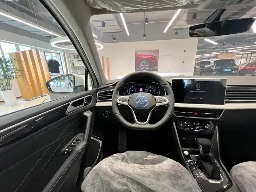 Tiguan L PHEV 2023 430PHEV Plug-in Hybrid Premium Edition — миниатюра 12