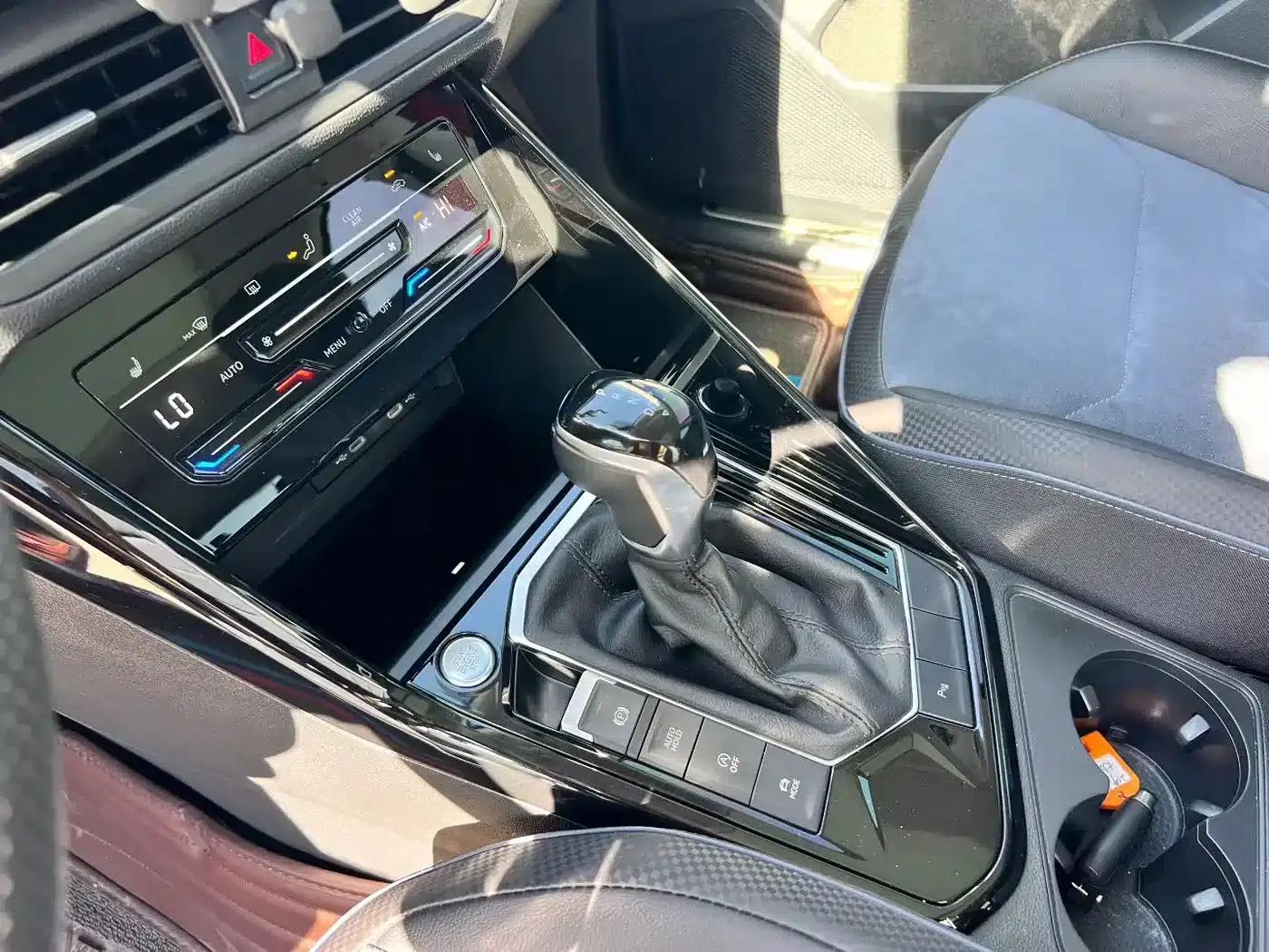 Tayron X 2020 330TSI 2WD Premium Intelligent Edition — миниатюра 4