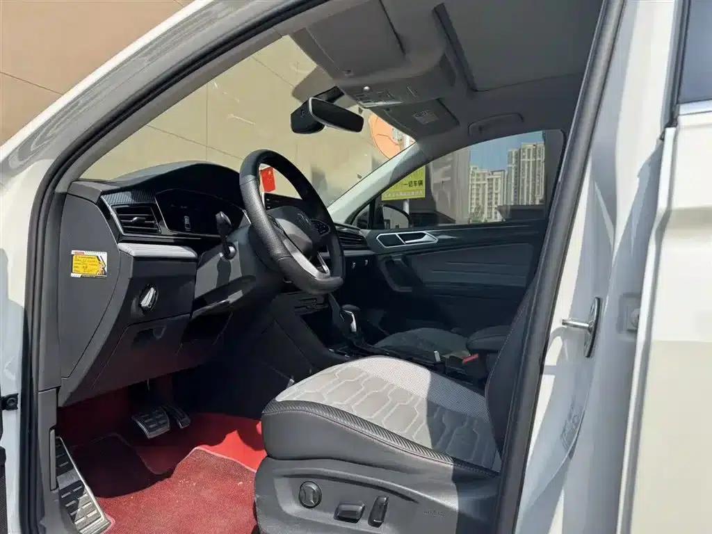 Tiguan X 2022 330TSI 2WD Flagship Edition — миниатюра 8