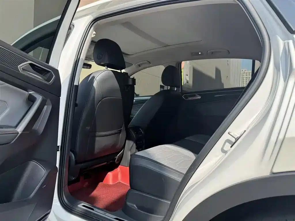 Tiguan X 2022 330TSI 2WD Flagship Edition — миниатюра 9