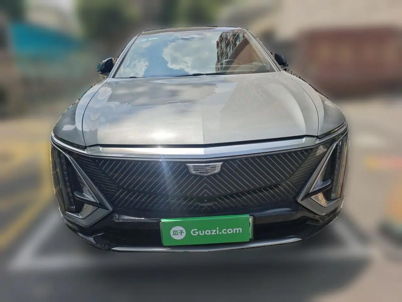 Cadillac LYRIQ 2022 Rear-Drive Long-Range Luxury Edition — миниатюра 2