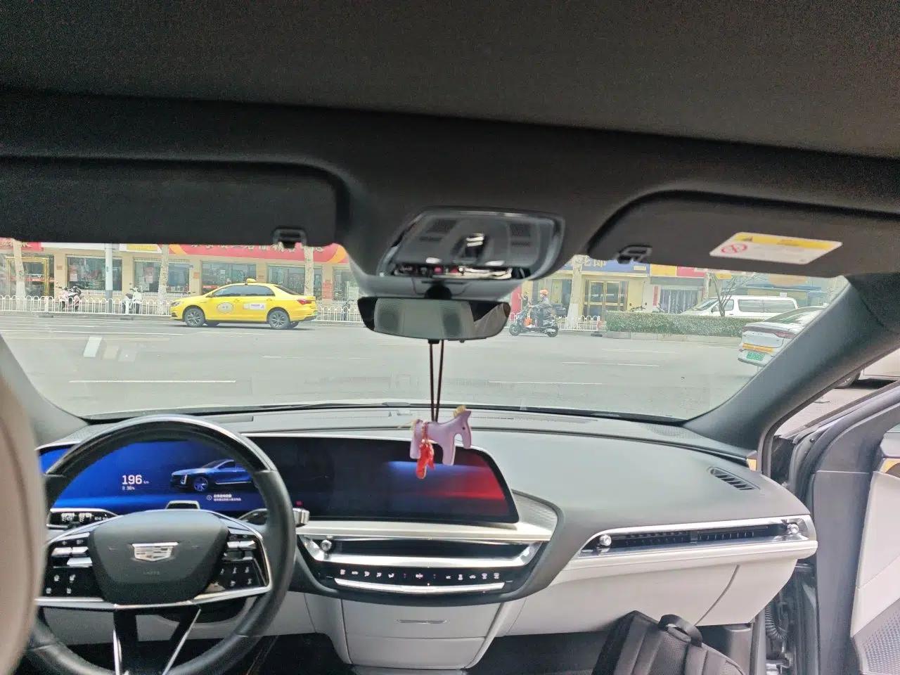 Cadillac LYRIQ 2022 Rear-Drive Long-Range Luxury Edition — миниатюра 19