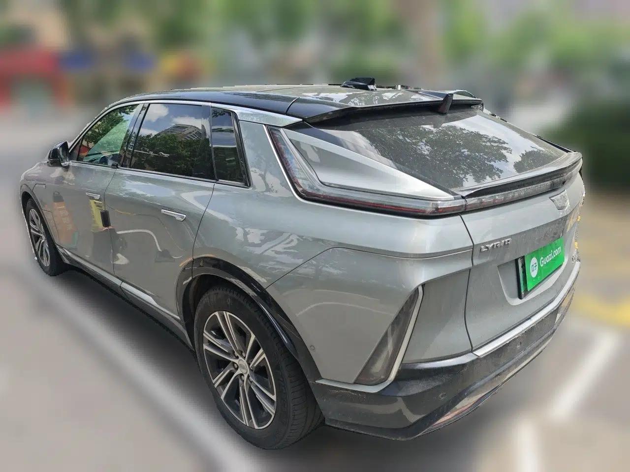 Cadillac LYRIQ 2022 Rear-Drive Long-Range Luxury Edition — миниатюра 4
