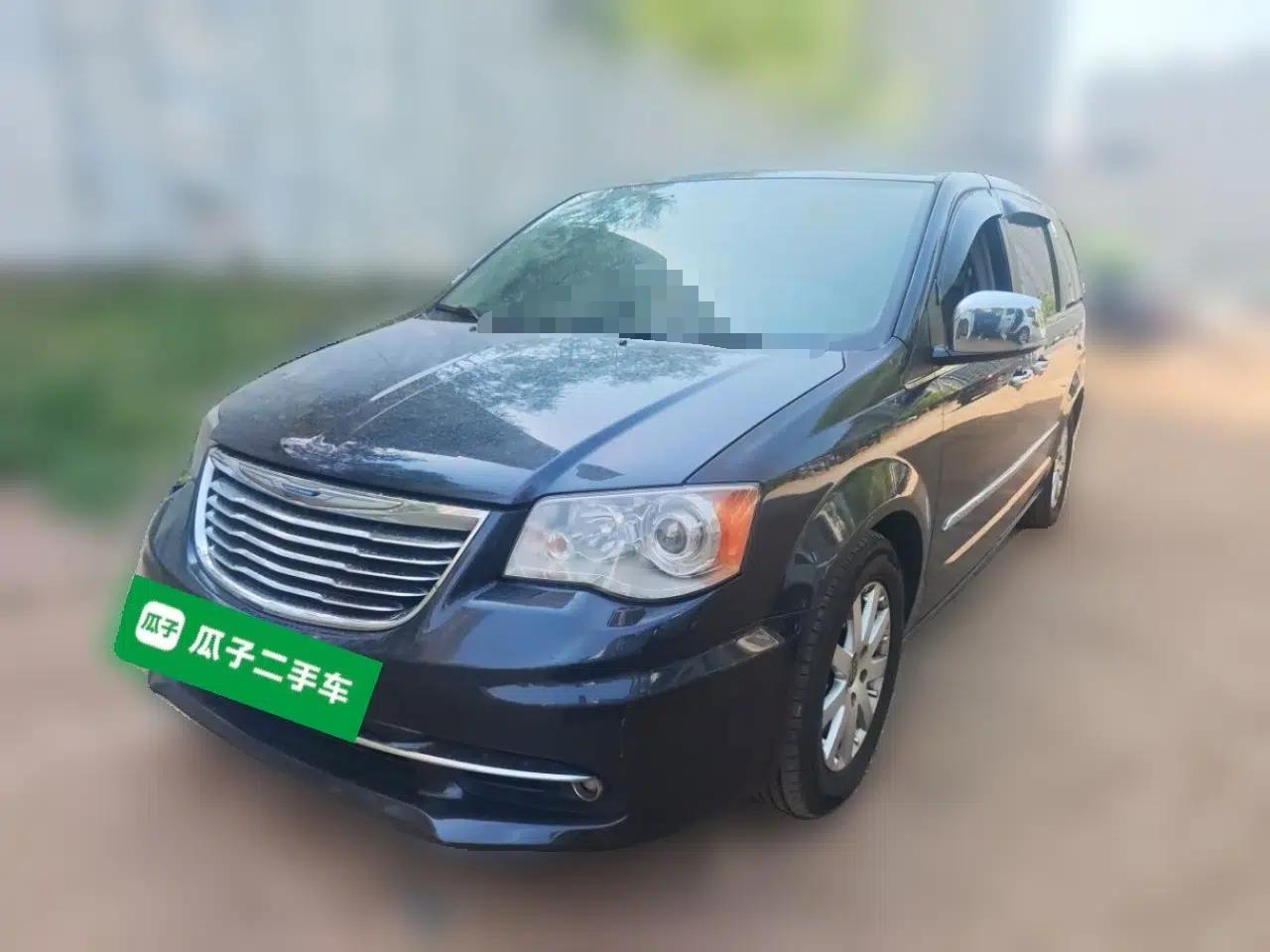 Chrysler Grand Voyager 2014 3.6L Comfort Edition — миниатюра 1
