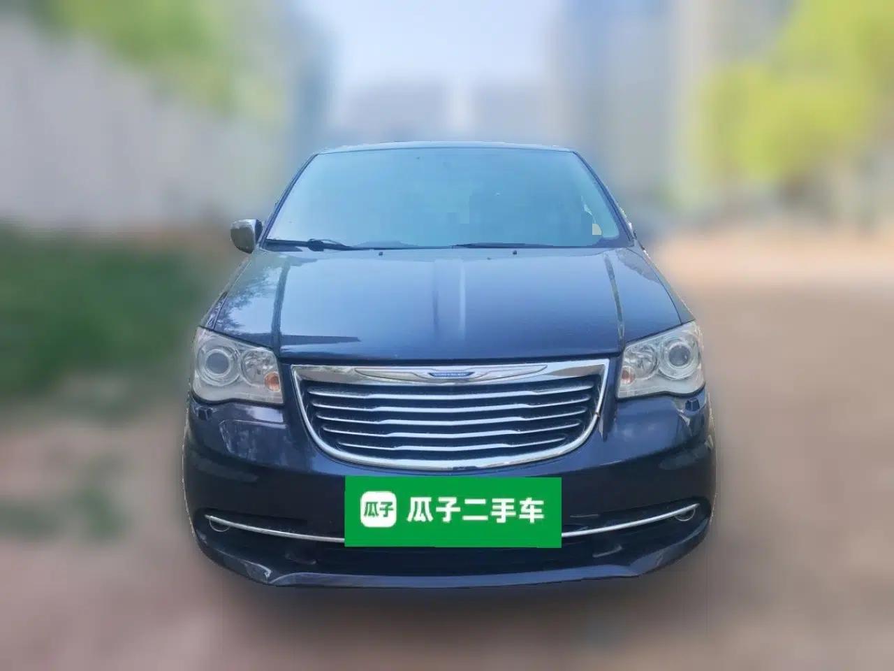 Chrysler Grand Voyager 2014 3.6L Comfort Edition — миниатюра 2
