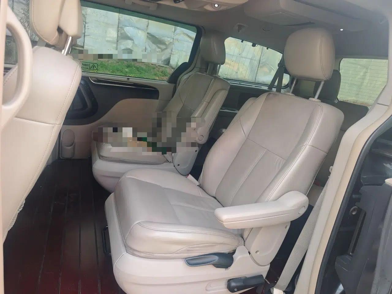 Chrysler Grand Voyager 2014 3.6L Comfort Edition — миниатюра 18