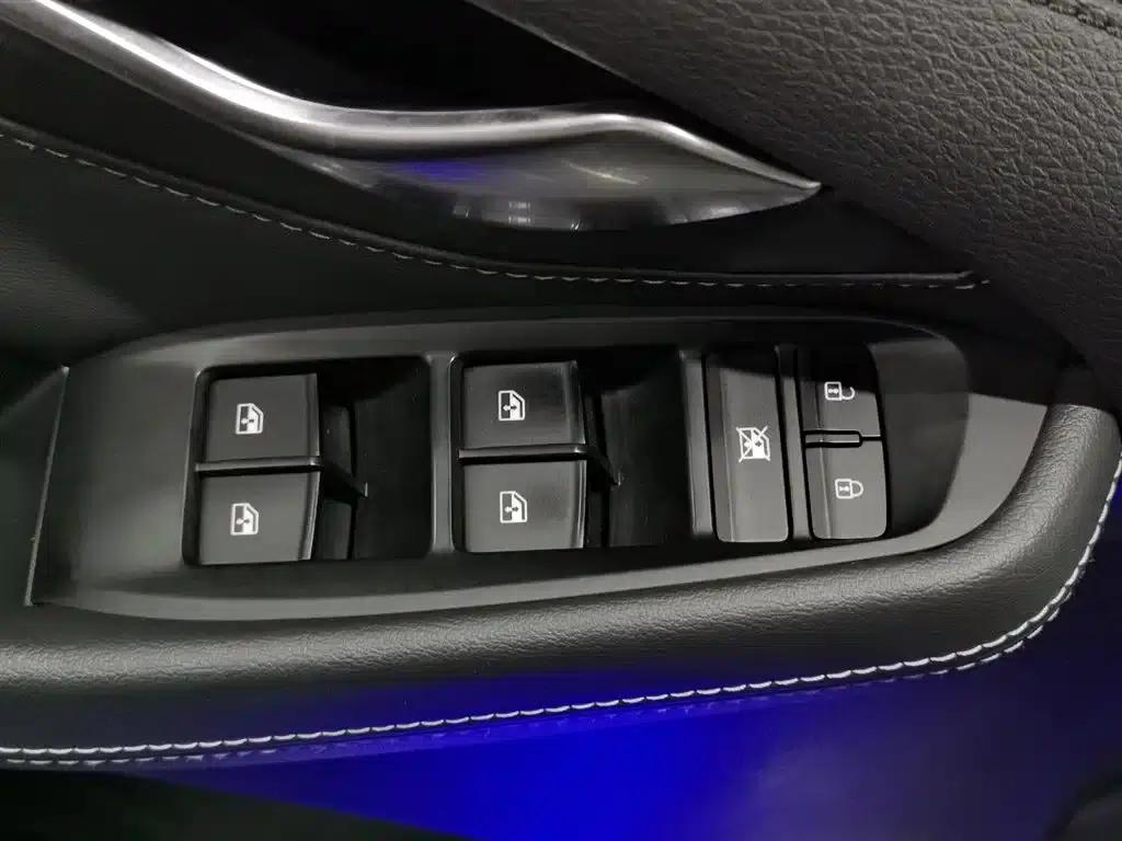 Maxus G20 2021 PLUS 2.0T Gasoline Automatic Flagship Edition — миниатюра 9