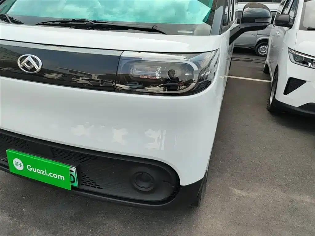 Dana V1 2025 Model V1+ Long Wheelbase High Roof Multi-functional Version (62kWh) — миниатюра 24