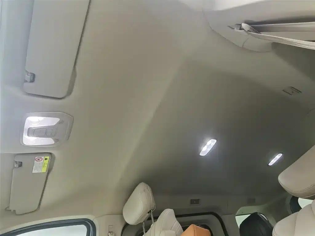 Xintu V70 2025 2.0T Automatic Short Wheelbase Low Roof Luxury Edition 7-Seater — миниатюра 14