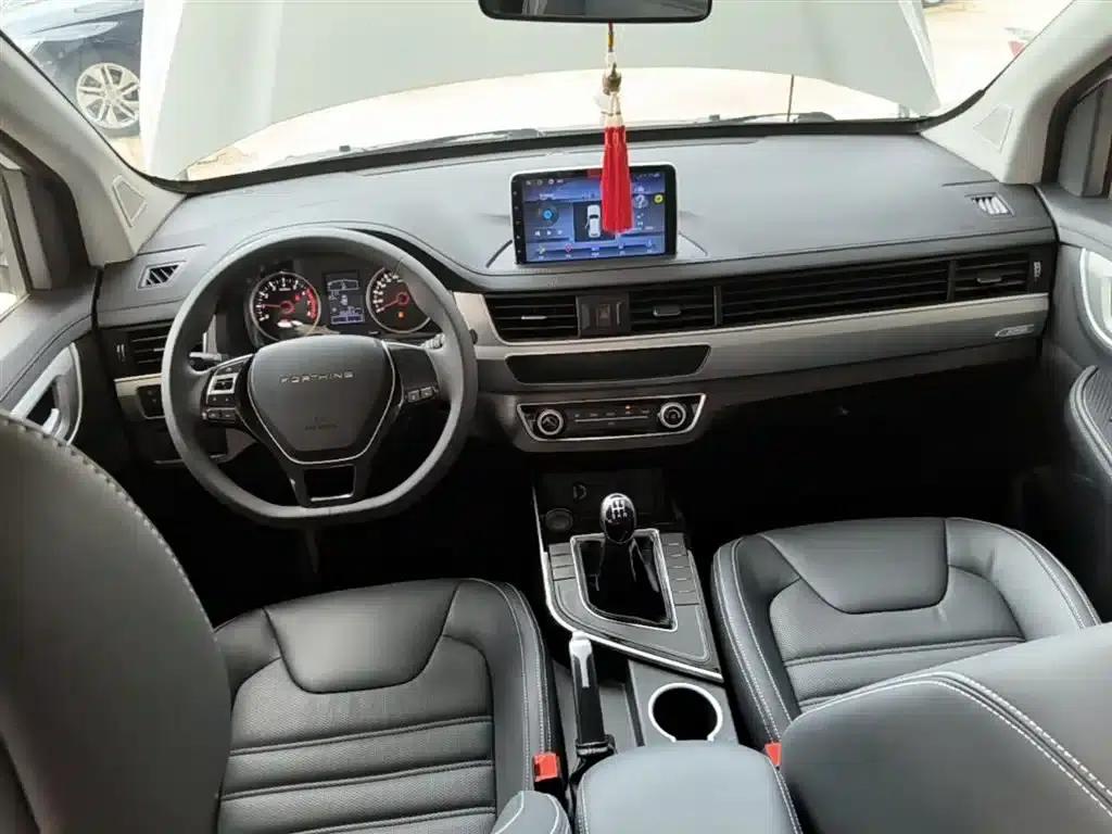Fengxing SX6 2022 1.6L Manual Deluxe - Youth Edition — миниатюра 10